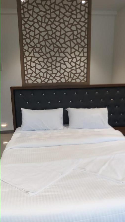 Dukes Plaza Hotel Кальян Экстерьер фото